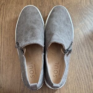 SOUL Naturalizer Women’s Taupe/Grey Slip-On Loafers